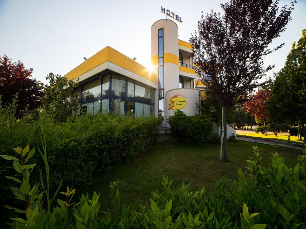 Hotel Select Atessa Buitenkant foto