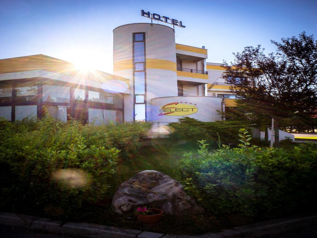 Hotel Select Atessa Buitenkant foto