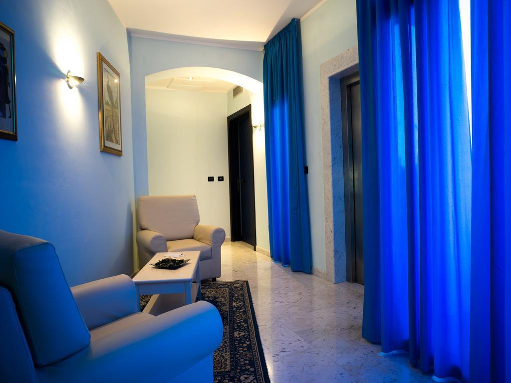 Hotel Select Atessa Buitenkant foto