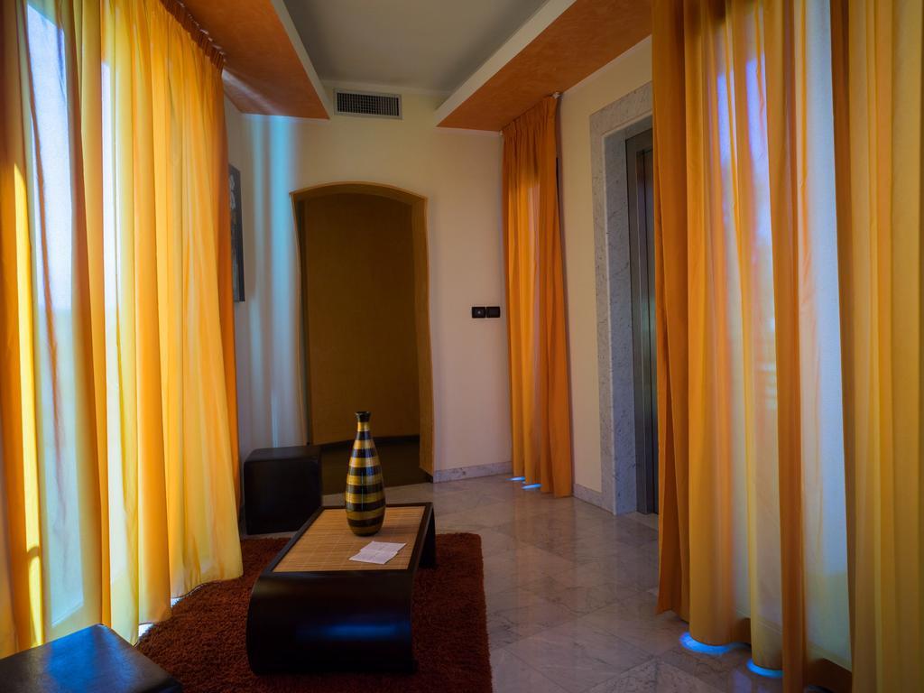 Hotel Select Atessa Buitenkant foto