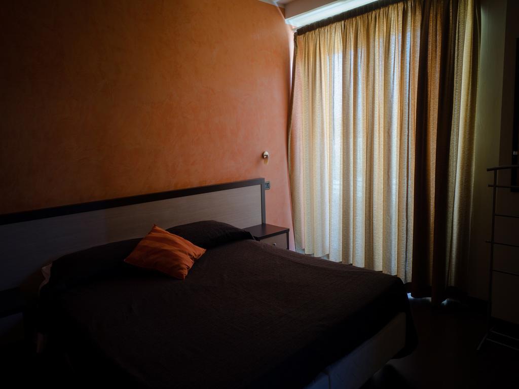 Hotel Select Atessa Buitenkant foto